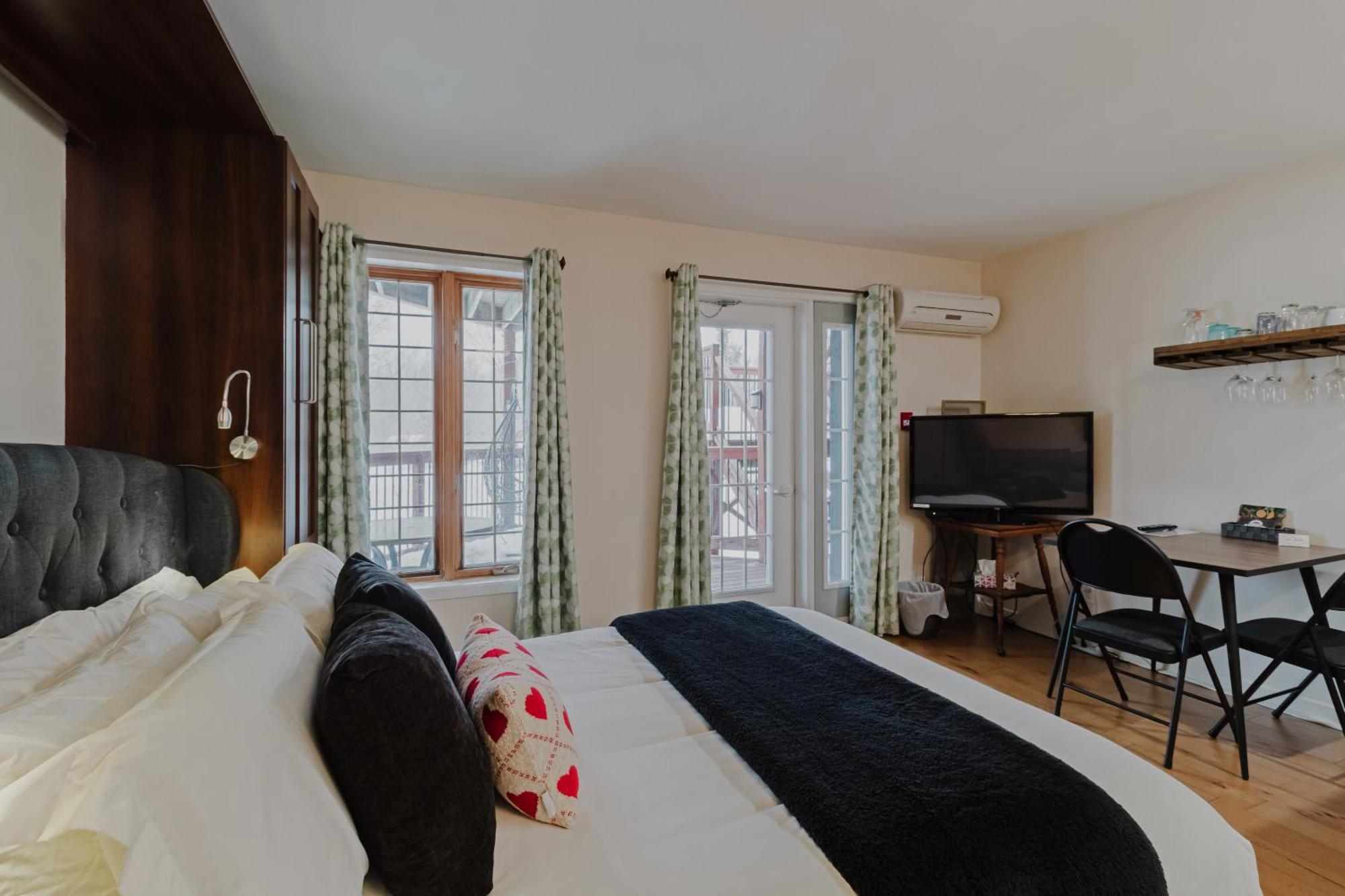 Condo Hotel Magog Orford Exterior photo